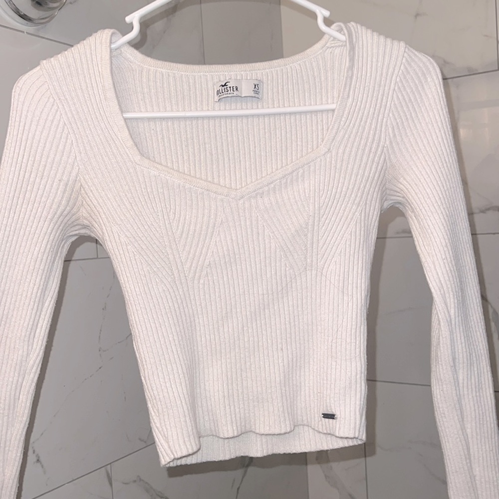 white hollister top